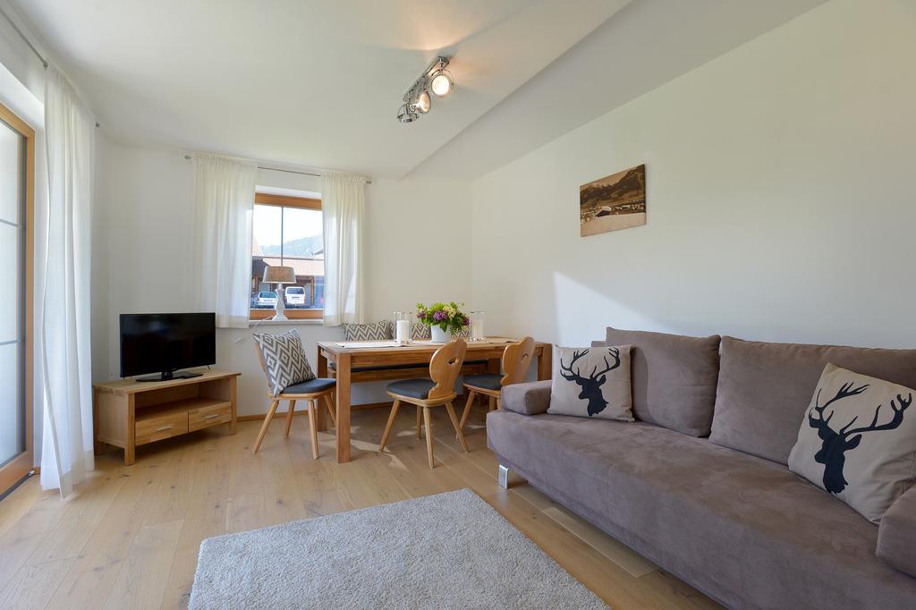 Am Lindenweg Apartment *